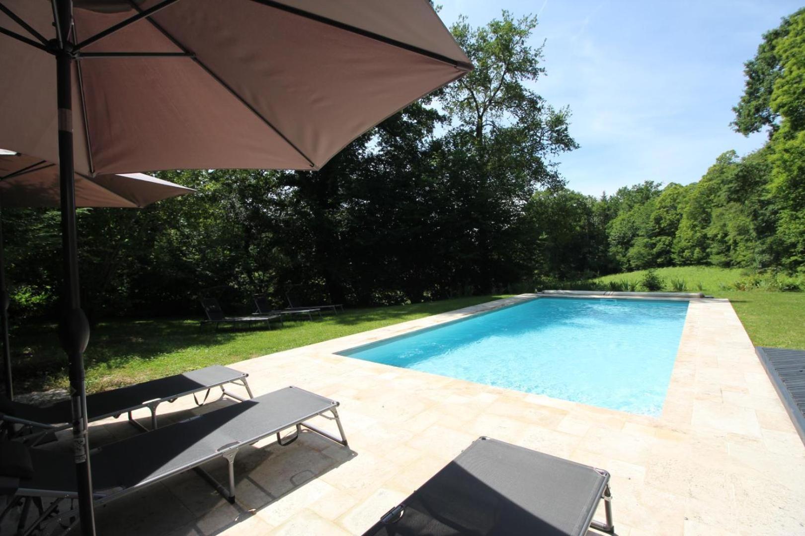 Le Clos Des Chenes Villa Thouron Bagian luar foto